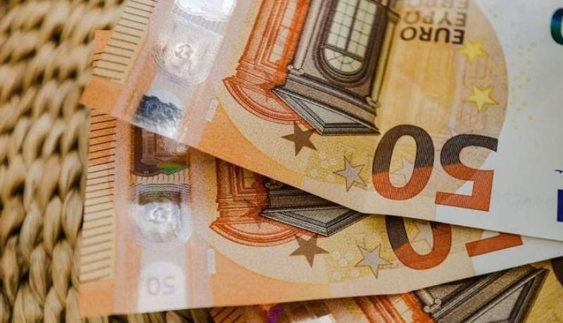 بالتفاصيل..هكذا يتم الاستفادة من المنحة السياحية “750 يورو”