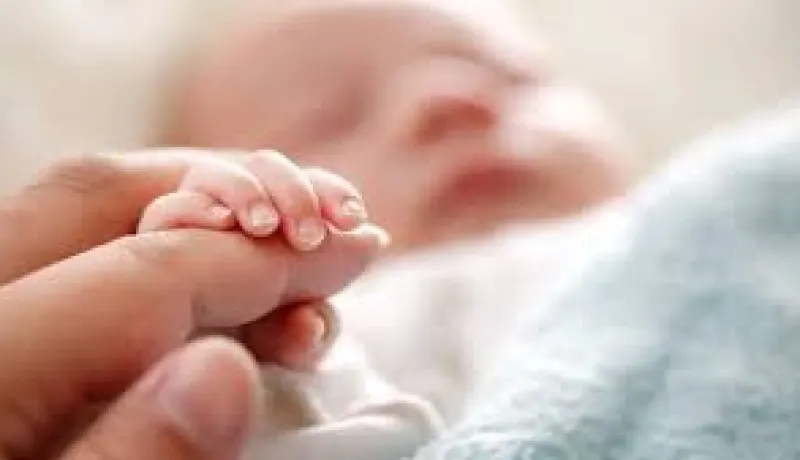 عطلة الأمومة..هذه تفاصيل الاستفادة منها مع إمكانية تمديدها
