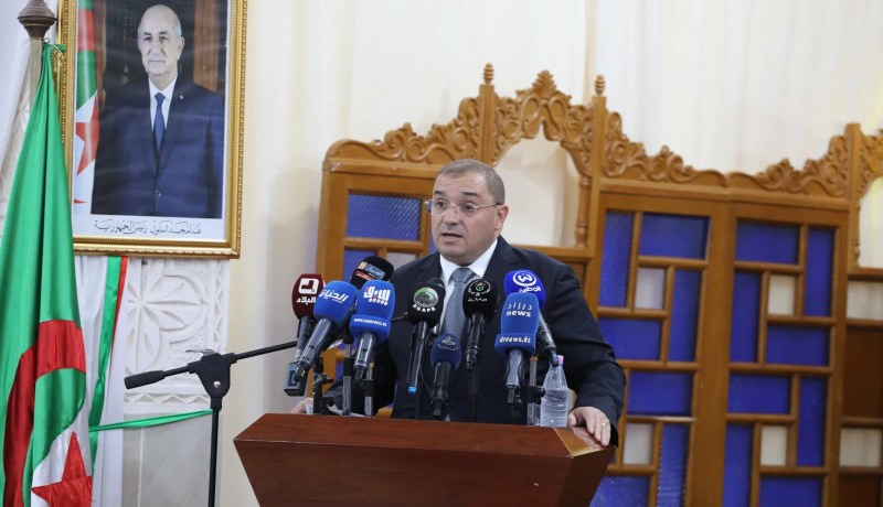 وزير العدل يكرّم المحبوسين المتفوقين في الباك والبيام