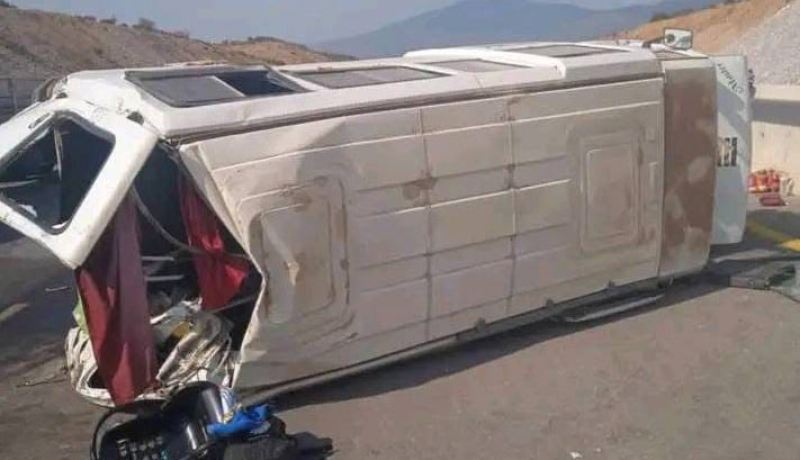حادث الحافلة بالطارف.. الوالي يتفقد المصابين بالمستشفى