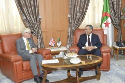 وزير التربية يستقبل سفير المملكة المتحدة لبريطانيا وإيرلندا الشمالية