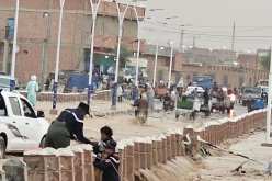 التقلبات الجوية بإن قزام: إجلاء 19 عائلة من منازلها بحي أسقمارن