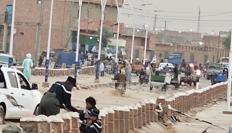 التقلبات الجوية بإن قزام: إجلاء 19 عائلة من منازلها بحي أسقمارن