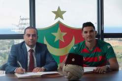 فرحات يرسم التحاقه بالمولودية