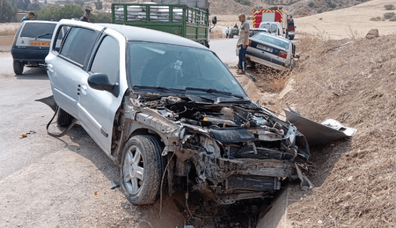 إصطدام 3 سيارات في الشلف يُخلف 4 ضحايا