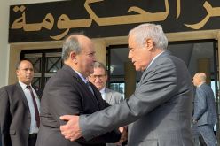 بالفيديو: سيفي غريب يتسلم مهامه وزيرا أول بالنيابة