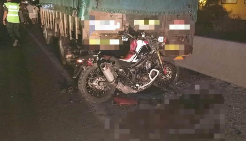 سطيف.. قتيل وجريح في اصطدام دراجة نارية من الحجم الكبير بشاحنة