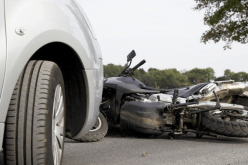 العاصمة.. وفاة شخص في اصطدام سيارة بدراجة نارية بسطاوالي