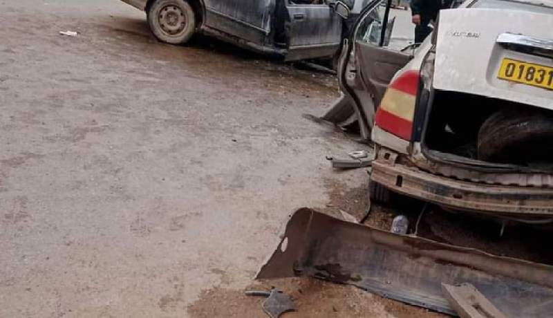 مستغانم.. 8 جرحى في اصطدام تسلسلي بين 3 سيارات