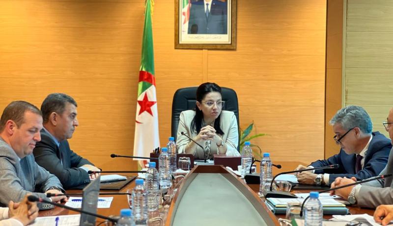 وزيرة التجارة الداخلية تسدي تعليمات هامة بخصوص مادة الحليب