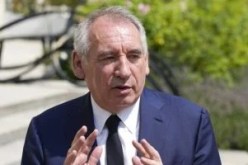 فرنسا : الوزير الأول يقدم استقالته والرئيس ماكرون يقبلها