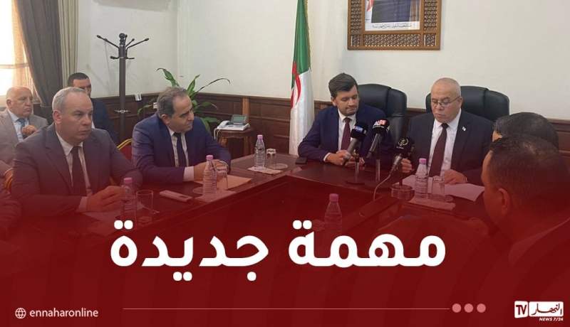 ياسين وليد يستلم مهامه كوزير للفلاحة