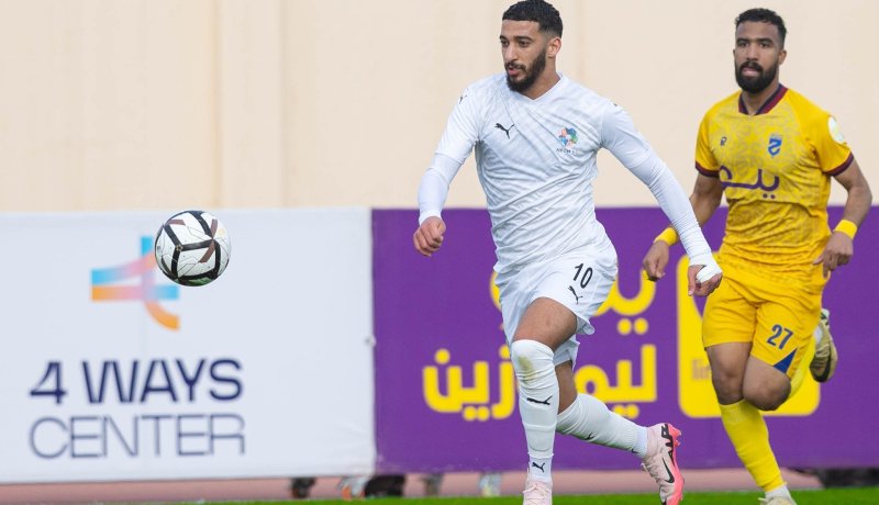 بن رحمة يقود نيوم لأول انتصار في الدوري السعودي