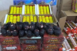 العاصمة.. شرطة باب الوادي توقف شخصين وتضبط أزيد من 74 ألف وحدة من الألعاب النارية