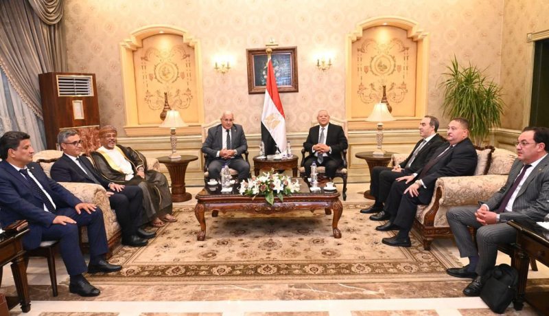 بوغالي يحل بالقاهرة لترؤس الاجتماع الـ39 للجنة التنفيذية للاتحاد البرلماني العربي