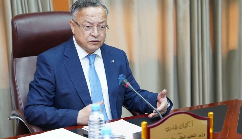 مشروع عقود توظيف لفائدة طلبة خريجي المدارس العليا بسيدي عبد الله.. بداري يعقد اجتماعا هاما