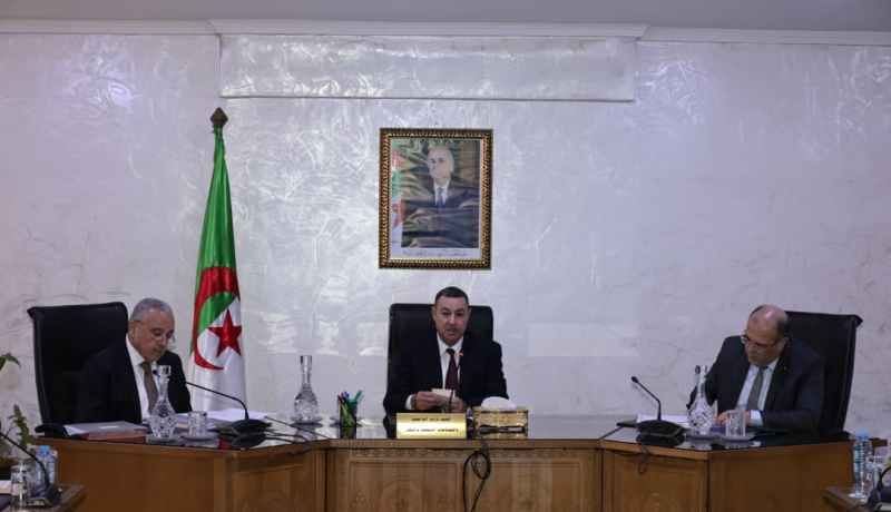 وزير الداخلية: تبنّي منهجية استشرافية استباقية في التسيير المحلي