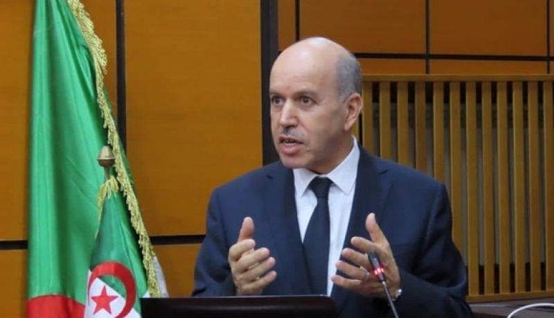 سايحي يشدد على تحسين الخدمة العمومية بما يضمن تمكين العمال من حقوقهم كاملة