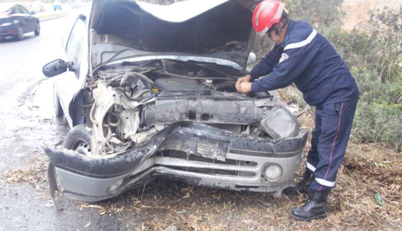 العاصمة.. 4 جرحى في حادث انحراف سيارة وسط زرالدة