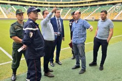 تحضيرات مكثفة لمباراة الجزائر – أوغندا بملعب حسين آيت أحمد