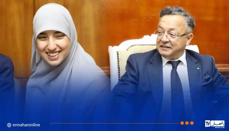 بداري يستقبل الطالبة المتفوقة رونق زاني قبل سفرها إلى بريطانيا لمواصلة دراستها