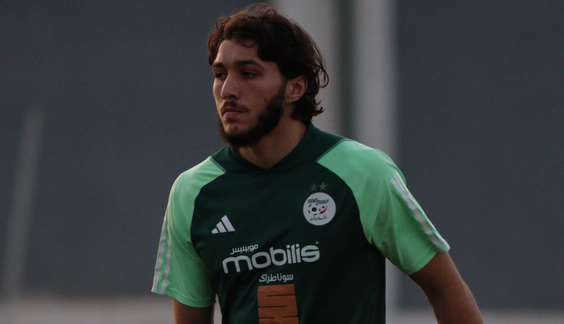 حجام يغادر تربص المنتخب الوطني