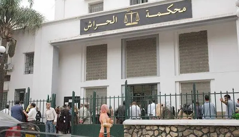عام حبسا مع الإيداع لشاب ظهر بفيلتر امرأة وانتحل صفة وكيل جمهورية لدى محكمة الحراش