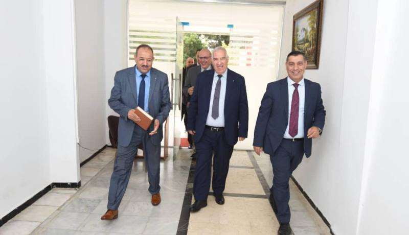 تاشريفت يعطي تعليمات صارمة للتكفل بانشغالات المجاهدين
