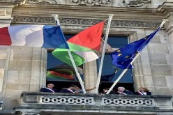بلدية في باريس ترفع علم فلسطين اعترافا بها كدولة