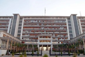 وزارة الداخلية تسهّل التصديق على الوثائق العمومية في ثلاث ولايات