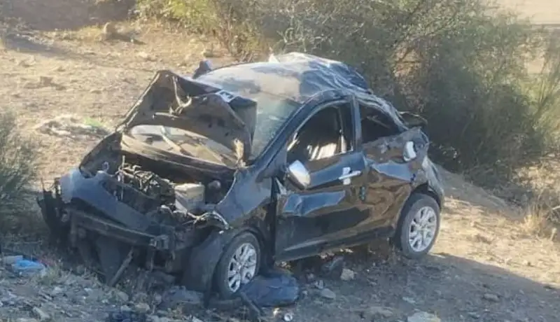 البويرة.. 4 جرحى في انحراف وانقلاب سيارة