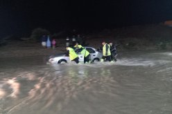 تقلبات جوية.. انتشال جثة عشريني و إبعاد 4 عائلات محصورة بالمياه في الشلف