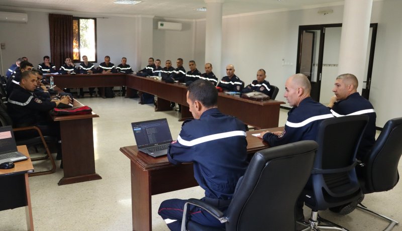 دورة تدريبية مكثفة لفرق البحث والإنقاذ لفائدة 5 ولايات
