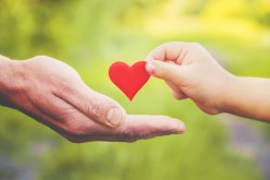 أبحث عن يد تنتشلني مما أنا فيه