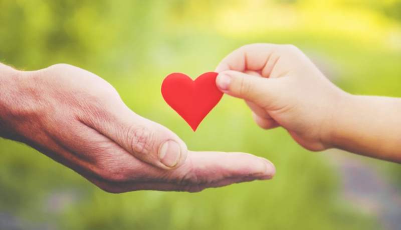 أبحث عن يد تنتشلني مما أنا فيه