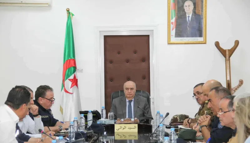 والي تيزي وزو يعقد اجتماعًا تنسيقيًا تحضيرا لمباراة الخُضر ضد أوغندا
