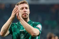 مدافع بريمن الألماني “فايزر” يٌجدد تعلقه بالجزائر !