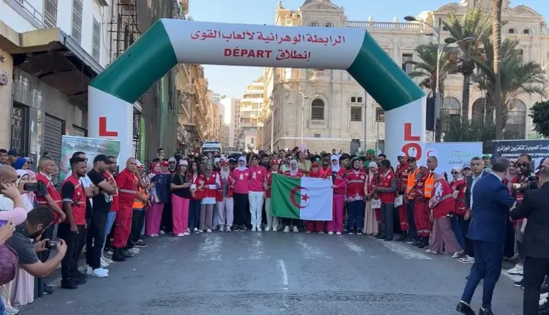 حملاوي تشرف من وهران على الماراتون الوردي