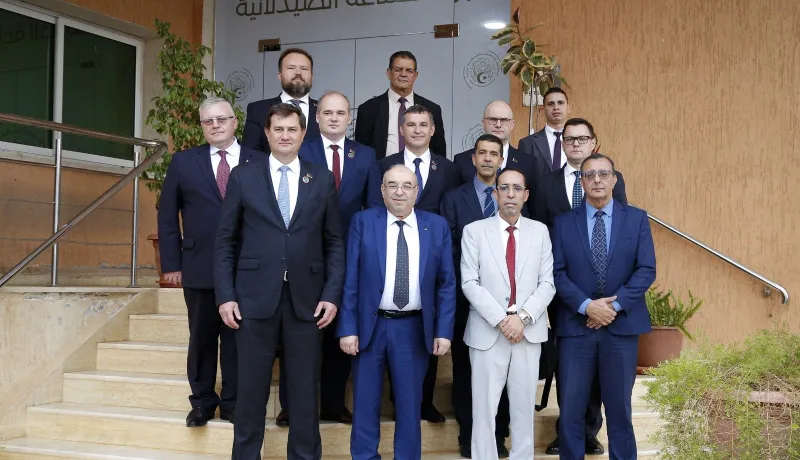 الجزائر وبيلاروسيا يبحثان سبل تعزيز التعاون في مجال الأدوية والمستلزمات الطبية