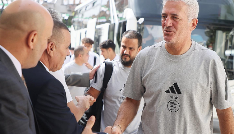 المنتخب الوطني يحل بتيزي وزو تحسبا لمواجهة أوغندا