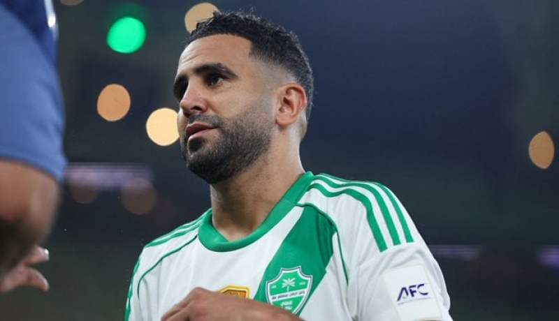 محرز يغيب عن تشكيلة الأهلي في مواجهة الباطن