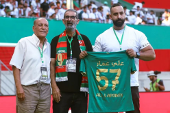 بالصور.. إدارة مولودية الجزائر تكرّم عائلة الشهيد “علي لابوانت”