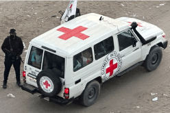 الصليب الأحمر يعلن تَسلّم 7 رهائن إسرائيليين في غزة