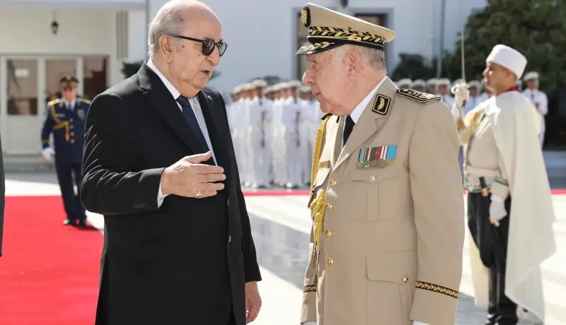 رئيس الجمهورية في زيارة إلى مقر وزارة الدفاع الوطني