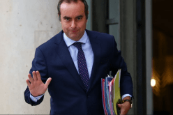 بعد شهر من تعيينه.. رئيس الوزراء الفرنسي الجديد يقدم استقالته