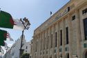 البرلمان يناقش مشروعي قانونين حول الأوسمة العسكرية في جلسة عامة غدا