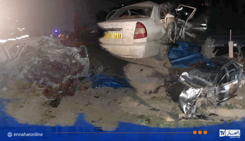 سطيف.. 5 قتلى و3 جرحى في اصطدام بين سيارتين وشاحنة ذات مقطورة