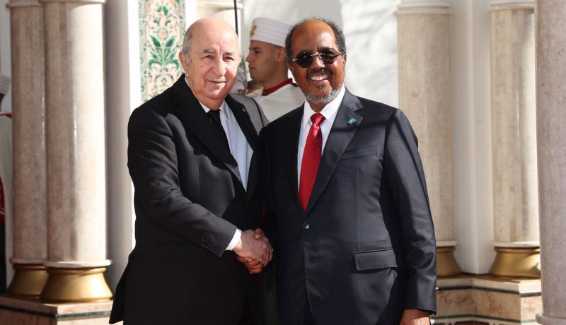 الرئيس تبون يُشرف رفقة نظيره الصومالي على توقيع اتفاقيات بين البلدين