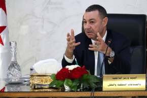 استيراد حافلات النقل وعصرنة مطار الجزائر.. سعيود يُسدي هذه التعليمات