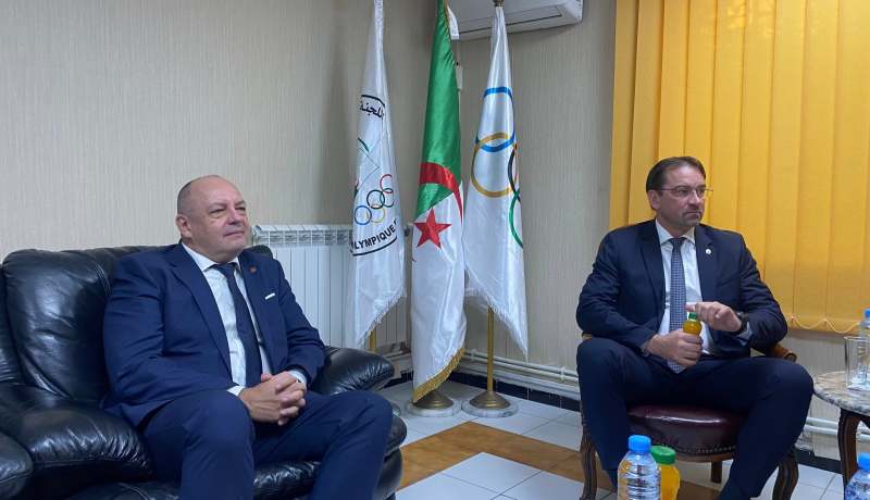 اللجنة الأولمبية تستقبل وفداً من الاتحاد البولوني للكرة الطائرة